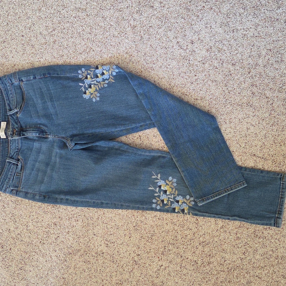 J Jill Weekender, straightleg, embroidered jeans, 6 petite